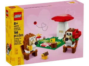LEGO® Hedgehog Picnic Date 40711