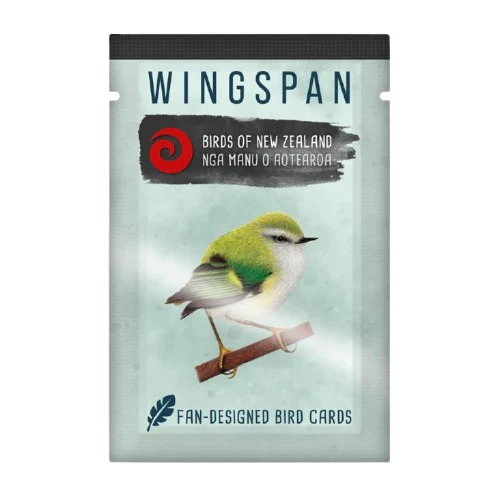Foil booster pack featuring a Rifleman representing the Birds of New Zealand expansion
